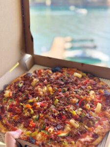 Local Myth Pizza in Chelan