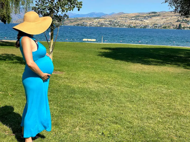 Babymoon in Chelan, Washington (pregnant on vacation)