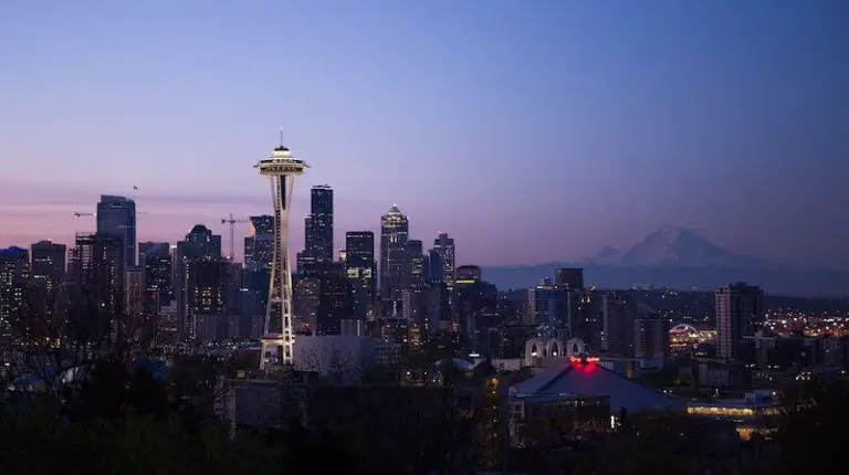6 Beautiful Ways to Travel from Seattle to Vancouver