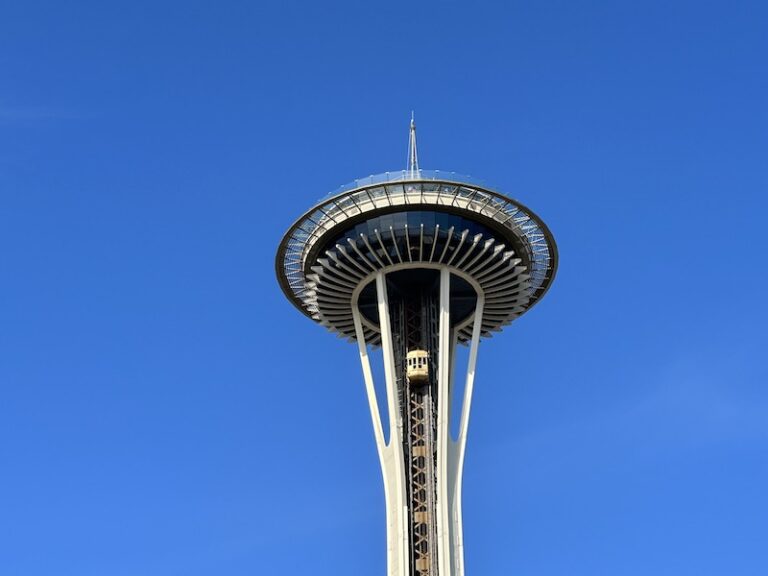 The Seattle Space Needle: Complete Guide  from a Local’s Perspective