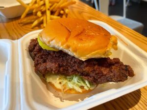 Ma'Ono Fried Chicken in Seattle