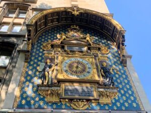 Conciergerie oldest clock in Paris
