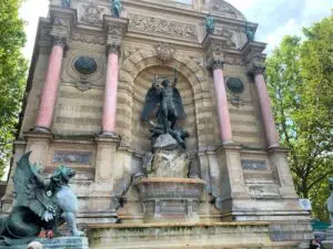 Fontaine Saint-Michel in Paris (Things to do in the Latin Quarter)