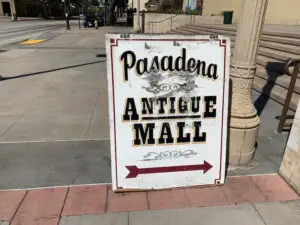 Pasadena Antique Mall (Things to do in Pasadena)
