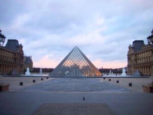 The Louvre Museum in December. (Tips for Paris in December!)