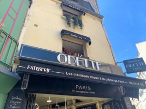 Odette cream puffs in Paris in the Latin Quarter