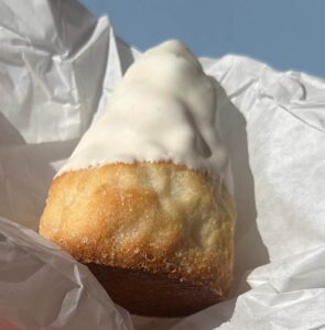 Matterhorn Macaroon at Jolly Holiday Bakery Cafe