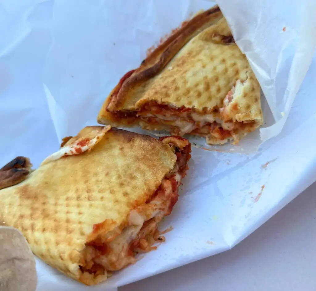 Flop-over at Daisy's Cafe