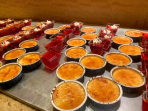 Goofy's Kitchen in Disneyland (dessert buffet)