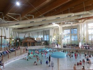 wave pool at Great Wolf Lodge water park